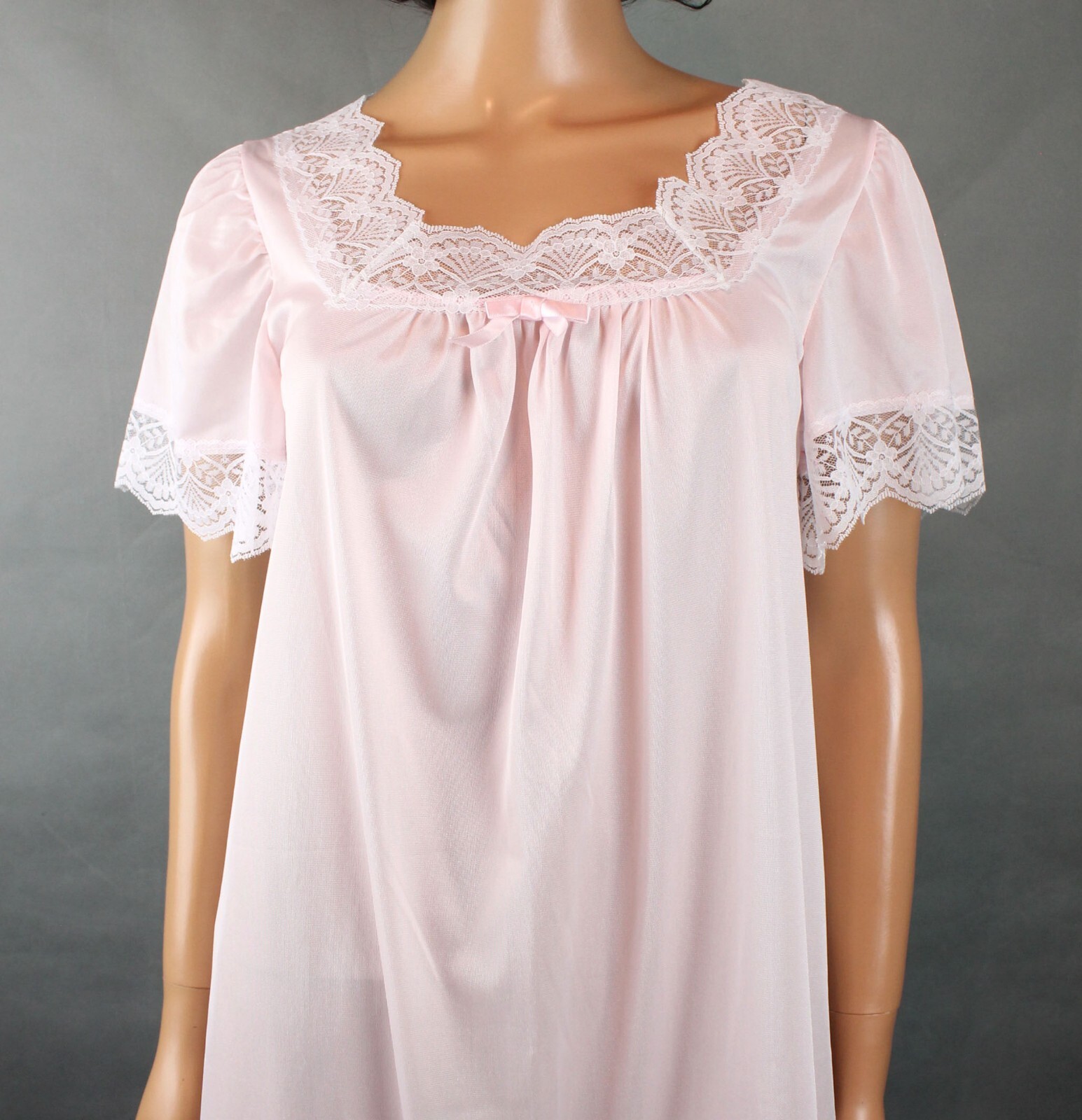 Shortie Nightgown Sz S Vintage Spotlight Pale Pink Nylon White Lace Short Sleeve