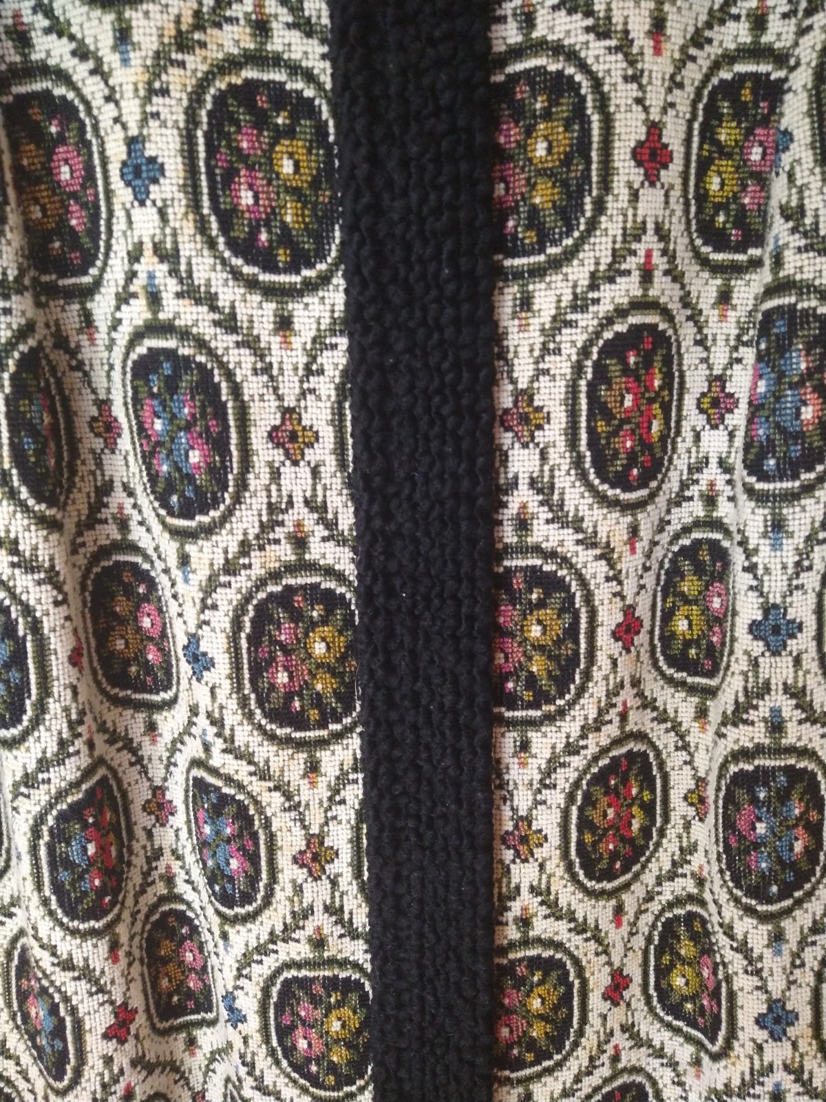 Beauty Custom Vintage 1960s L Medallion Floral Tapestry Lamb Contrast Maxi Coat