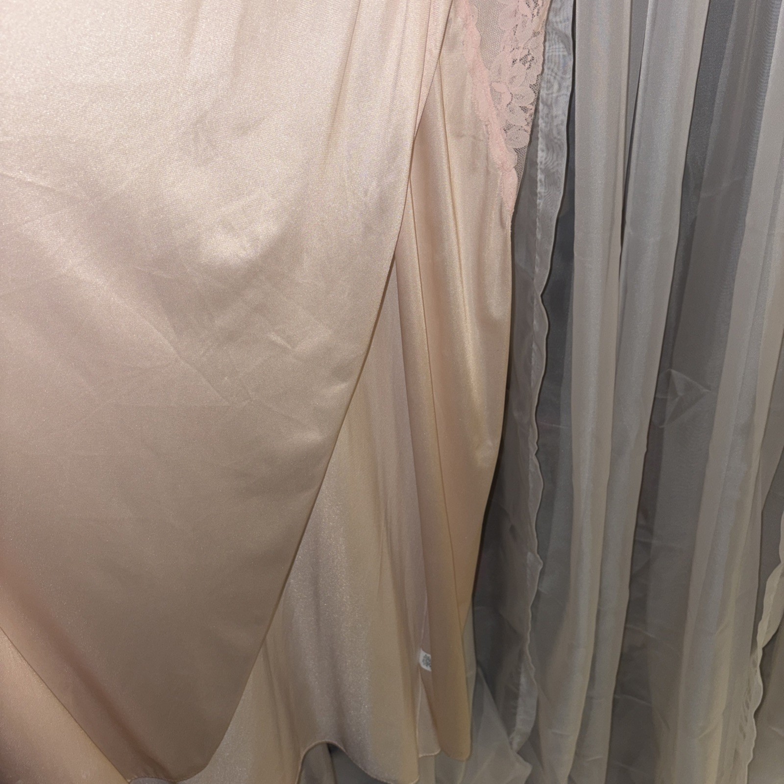 Vintage 70’S VAL MODE PINK LACE NYLON NIGHTGOWN Dreamland Timeless Elegant