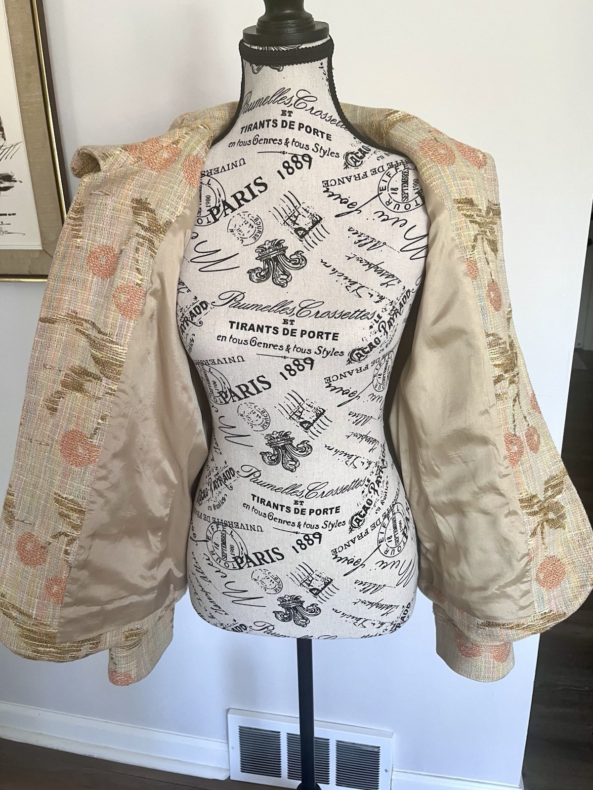 Vintage Carlisle Blazer Women’s Size 10 Tan Pink Cherry Cotton Silk Linen Rayon