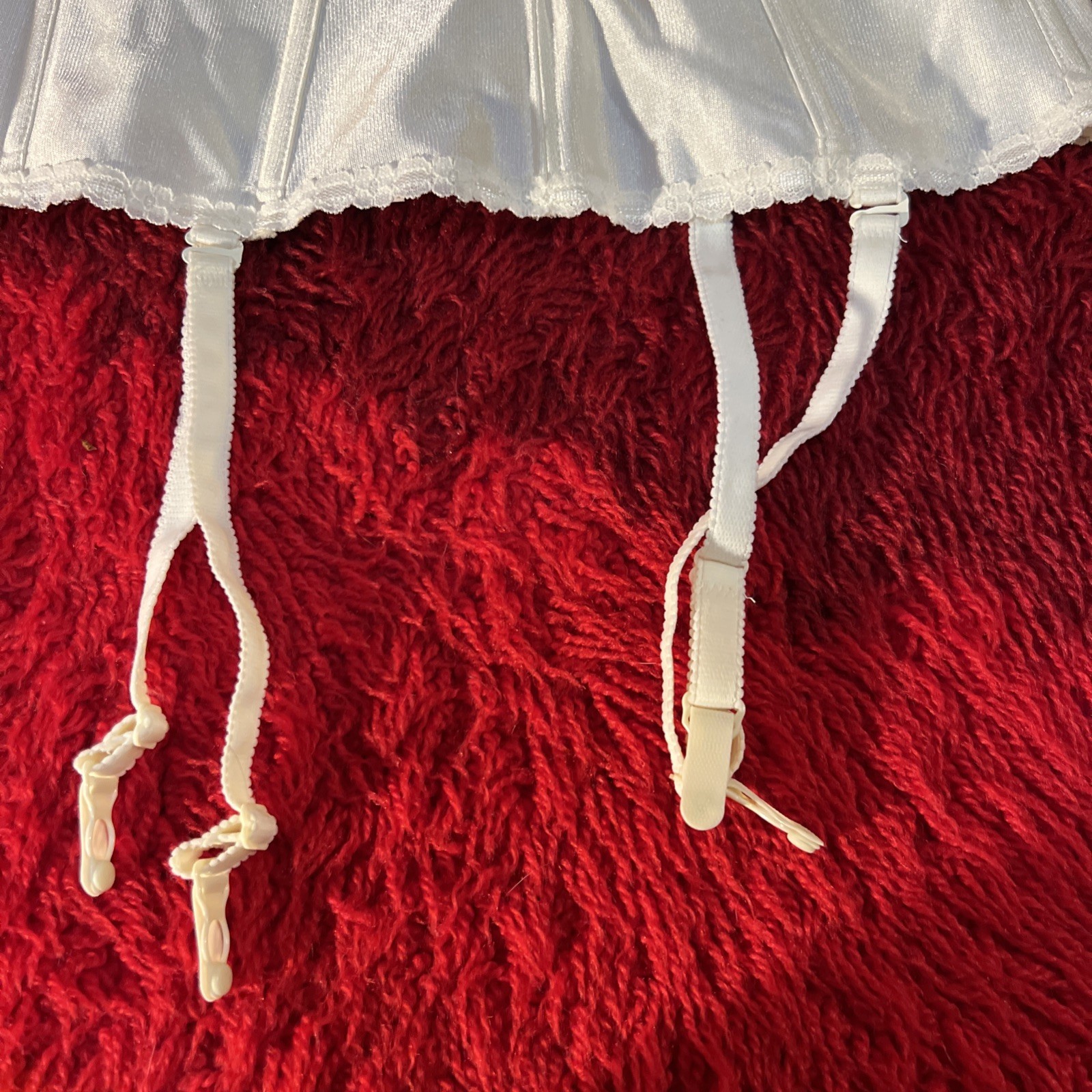 Vintage Carnival Lace Bustier Corset Top Ivory 36DD Garter Straps