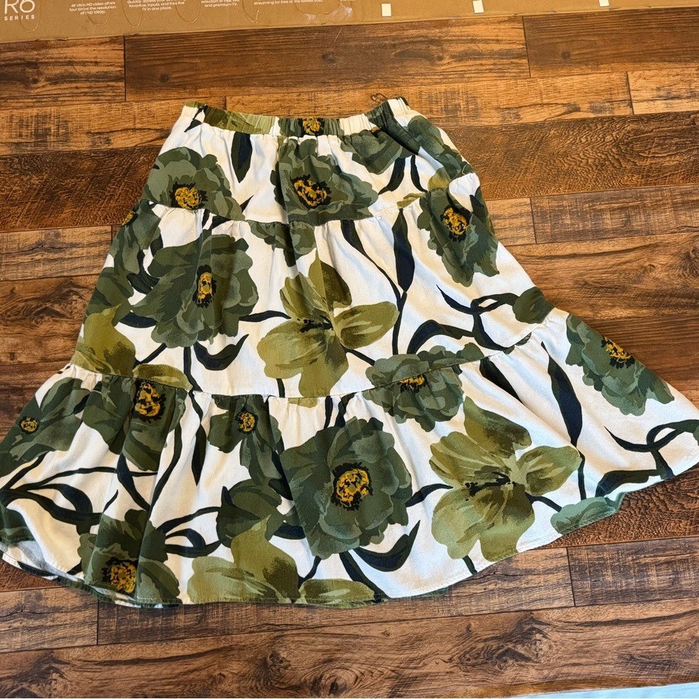 Rever Floral Tiered Knee Length Skirt Petite Small Green Linen Blend Boho Skirt