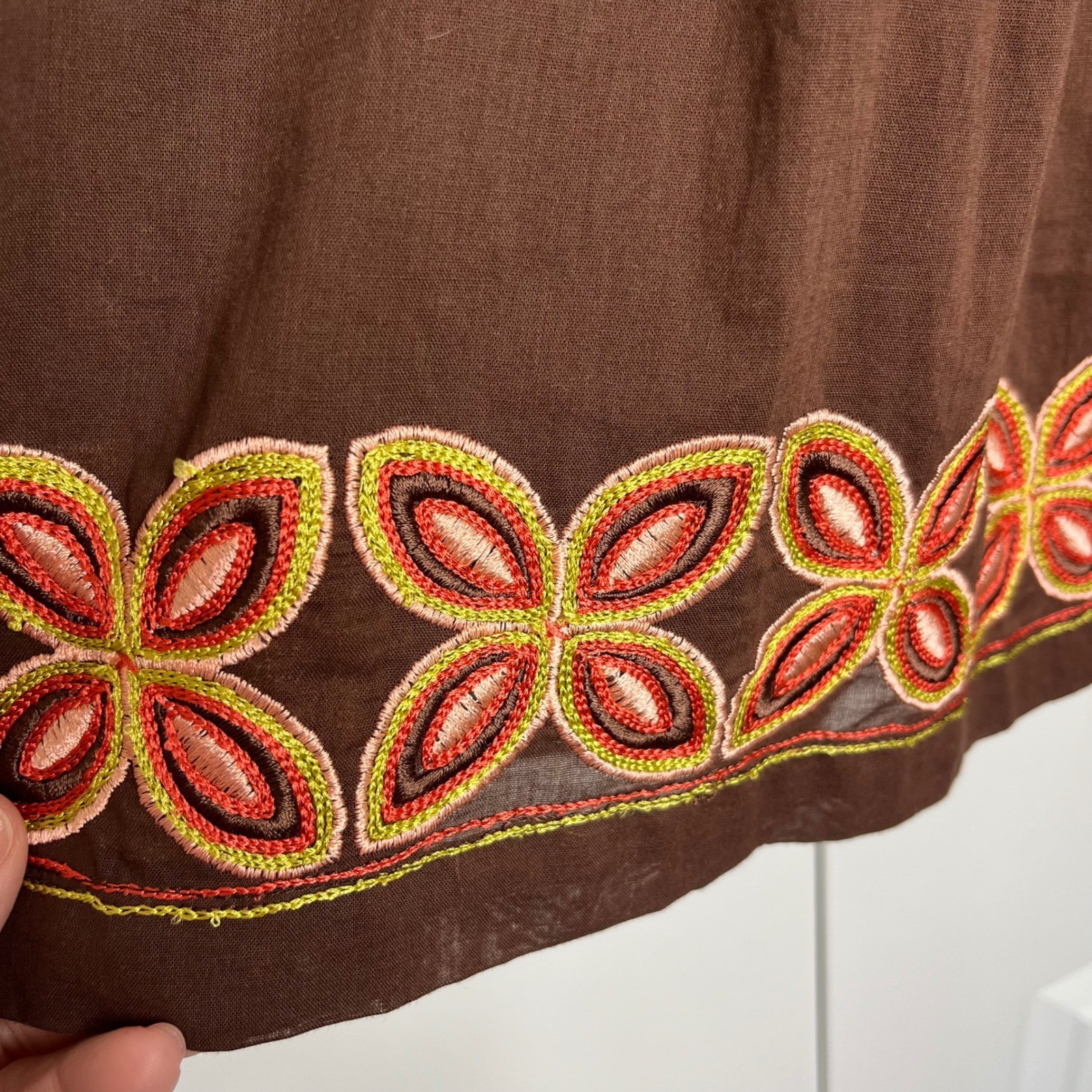 Vintage Tommy Bahama Boho Pleated Embroidered Midi Skirt Brown Size 12