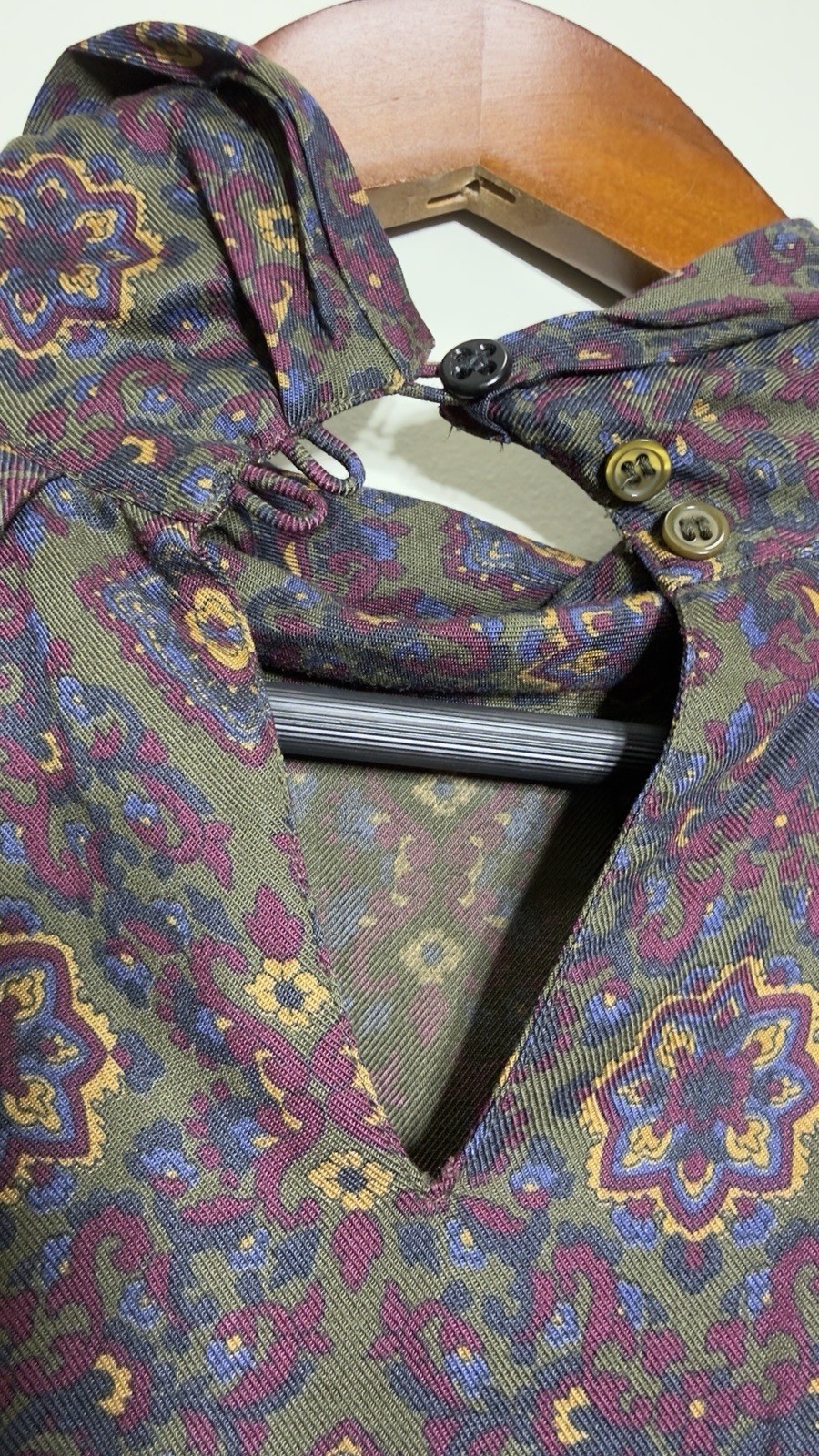 VTG Jos A Bank Skirt Suit 8 Rayon Burgundy GeometricP Paisley Mock Neck Jewish