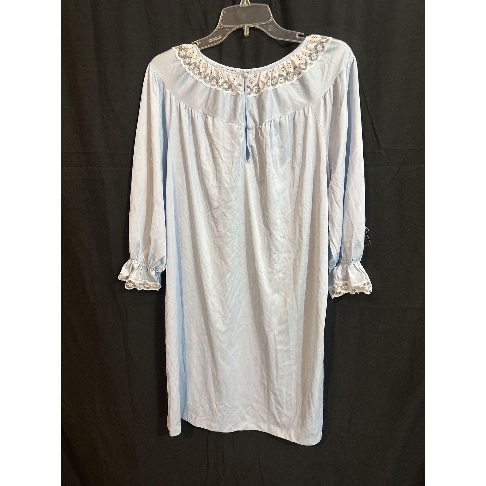 VTG UNBRANDED Night Gown Pale Blue Lace Poly Feel Long Sleeve Size M PRE-OWNED