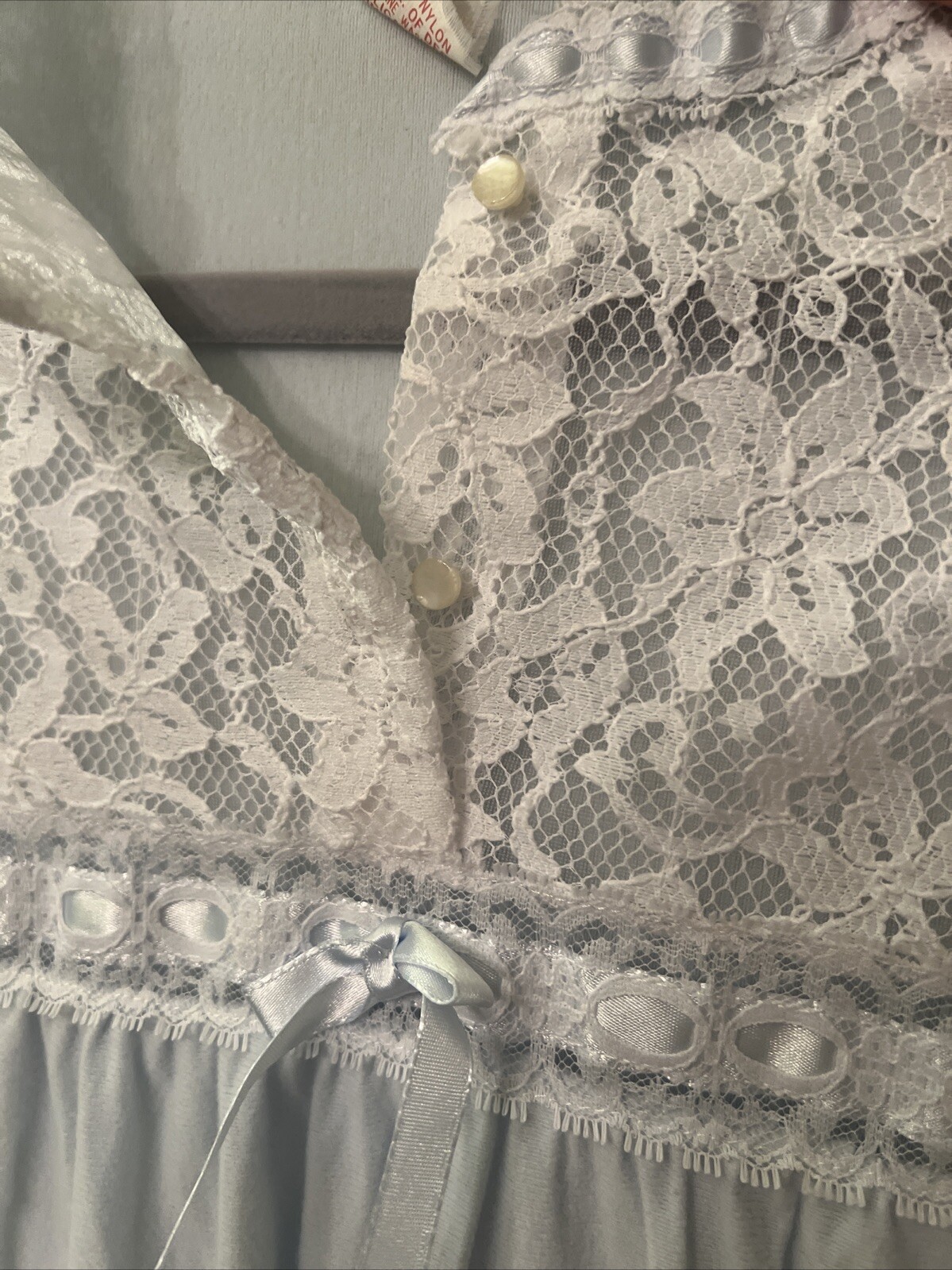 VINTAGE NIGHT FLOWERS Light Blue SIZE Small FLEECE NIGHTGOWN