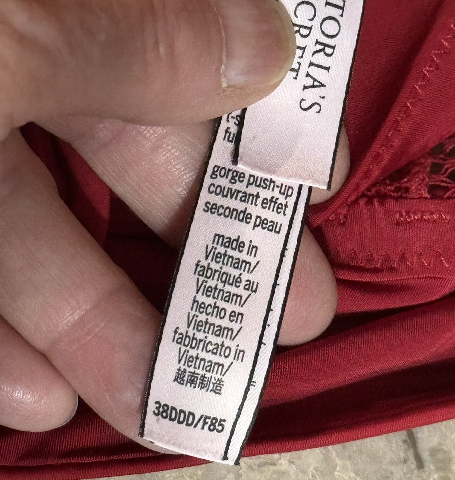 VINTAGE VICTORIA’S SECRET T SHIRT PUSH UP FULL COVERAGE BRA! 38 DDD. FRONT CLOSE