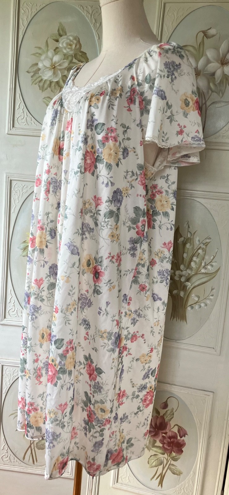 VTG USA VANITY FAIR LACY NIGHT GOWN NYLON FLOWERS WHITE PINK BLUE YELLOW XL EUC