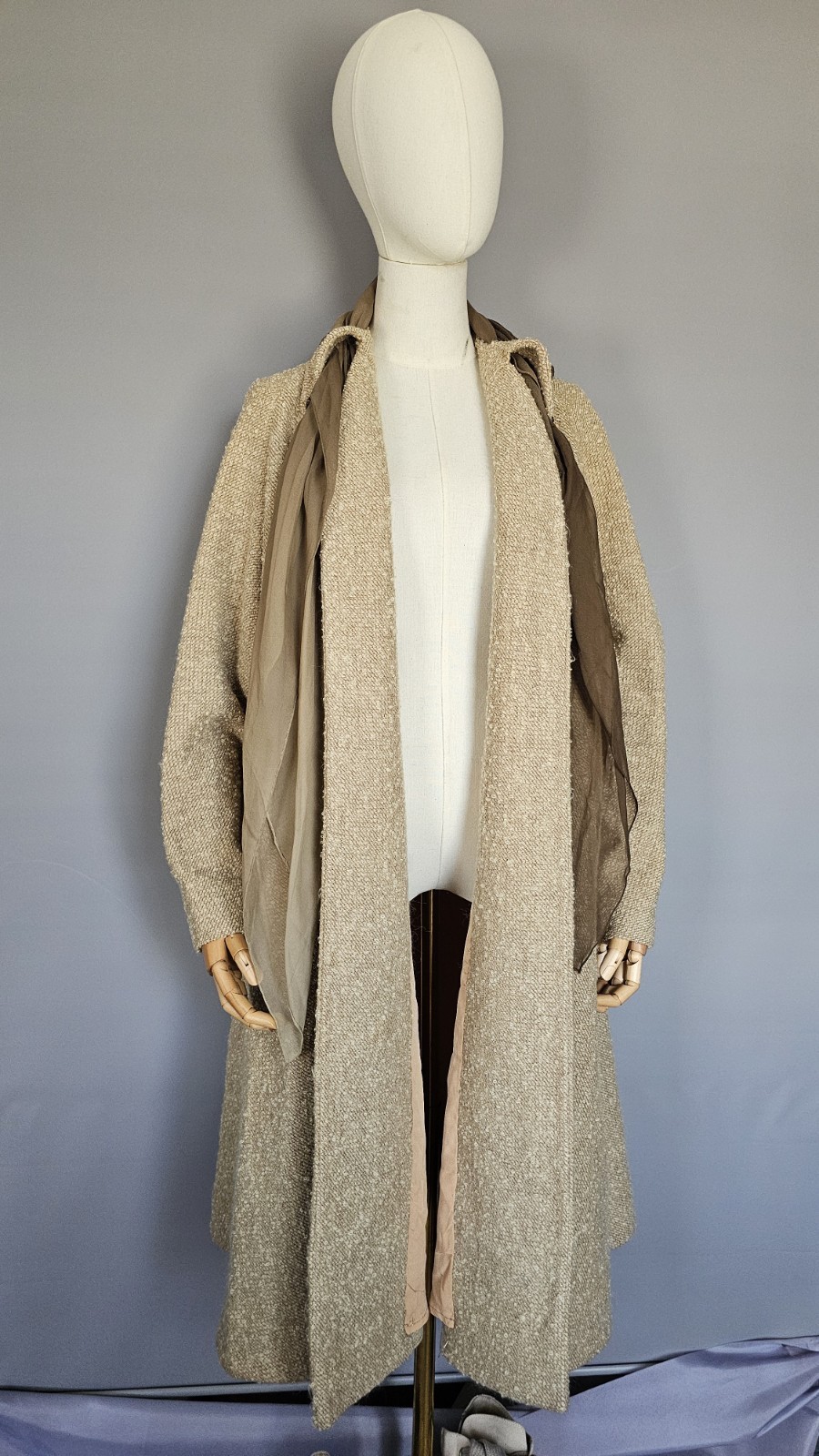 Vintage Higgins Hudson’s Woodward Shops Boucle Coat Womens Beige Swing Coat…