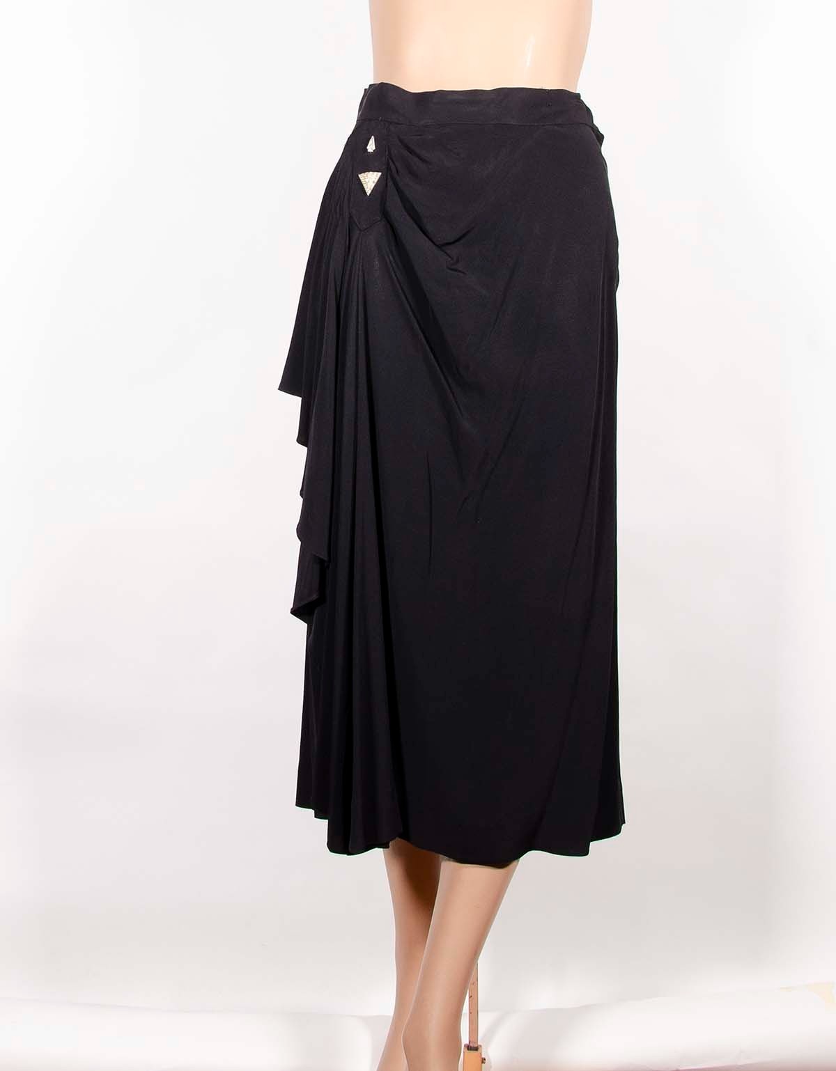 Vintage elegant 30s – 40s Black Rayon Crepe Wrap Sarong Skirt w/pin waist 27