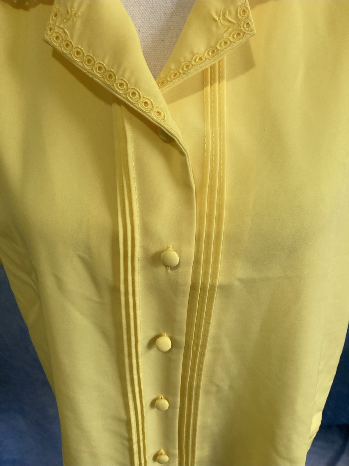 Vtg 1980s Yves Saint Clair Yellow Fabric Button Secretary Cottagecore Top Blouse