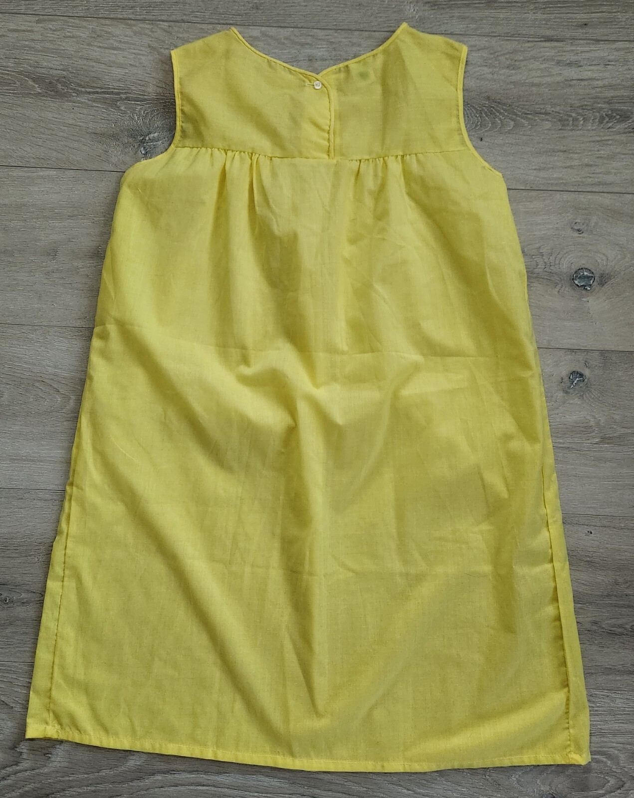 Vintage 60s Grants ISIS yellow babydoll nightgown floral embroidery size Medium