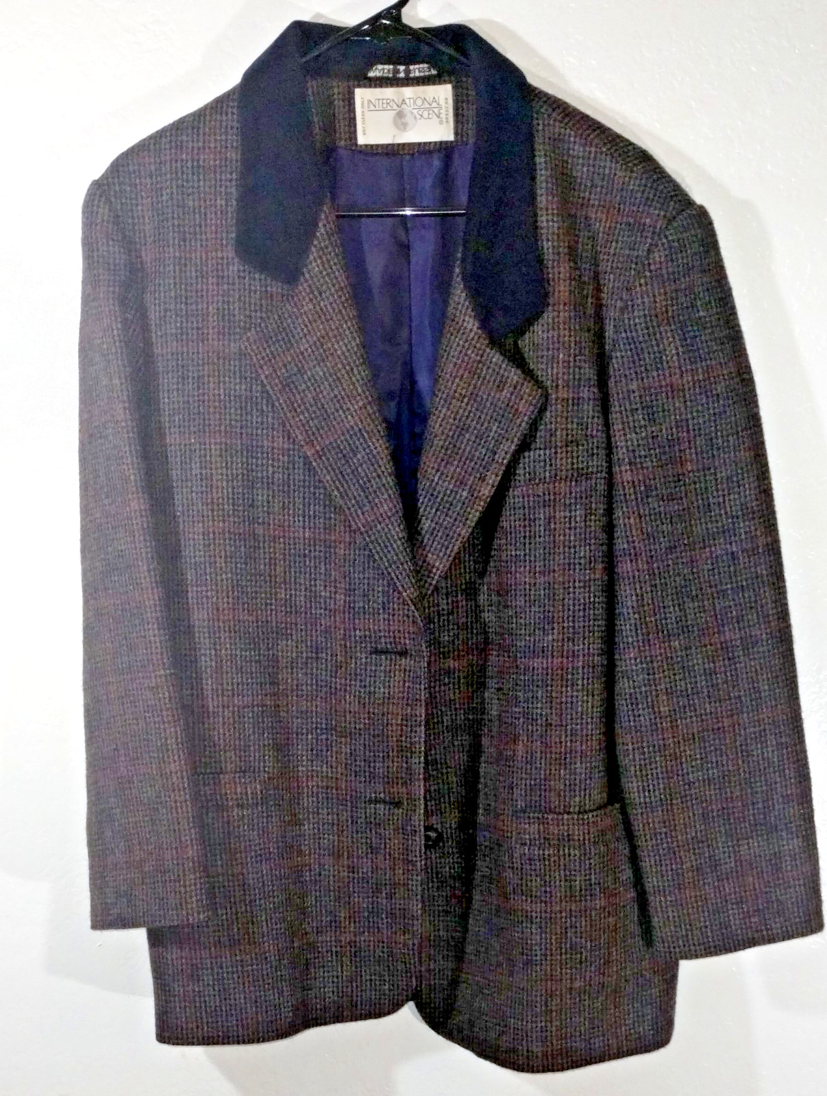 Vintage Woman’s wool tweed jacket suede collar 9/10 international scene Russia