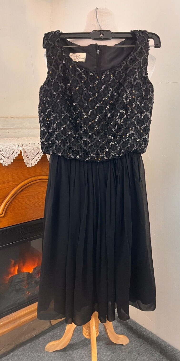 Parfait Originals INC Blk Sequin Bodice Chiffon Over Taffeta Gathered Skirt ~ XS