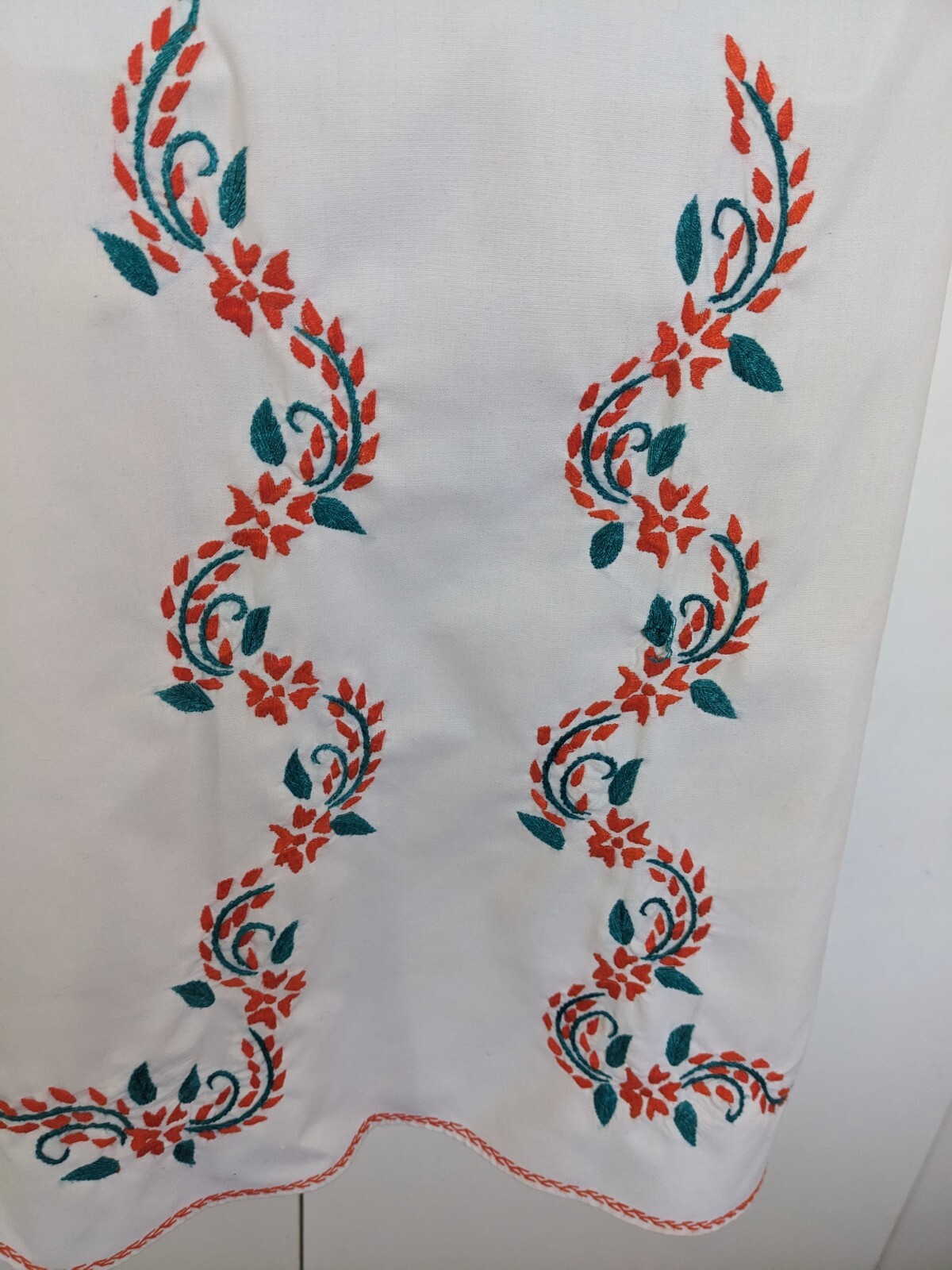 True Vintage Ethnic Hand Embroidered Floral White Tunic Maxi Dress Metal Zipper