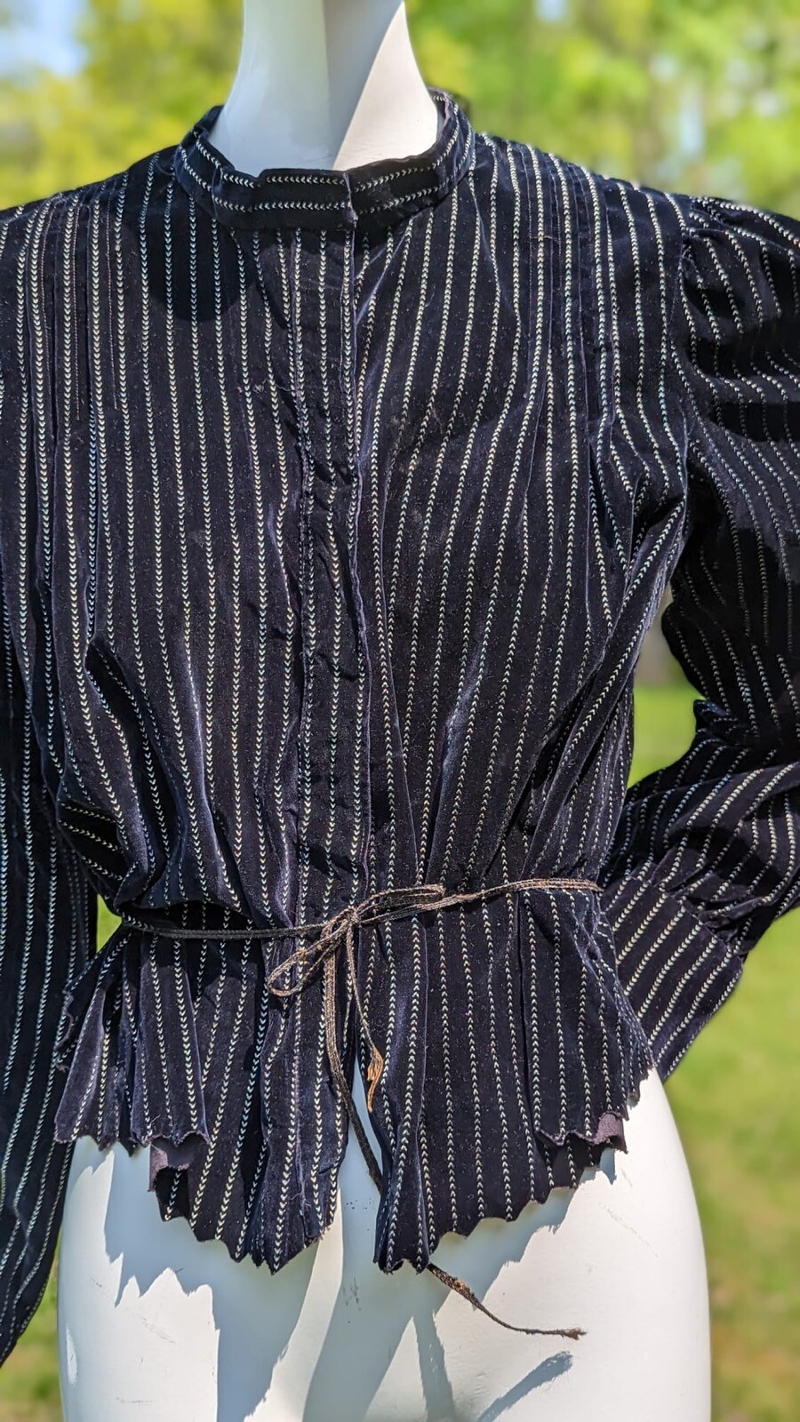 EARLY EDWARDIAN PINSTRIPED VELVET BLOUSE / SHIRT WAIST 