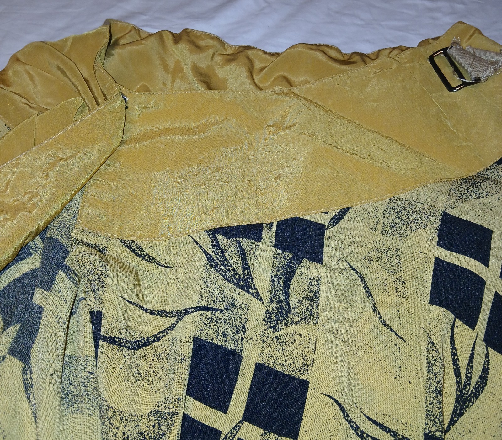 Vintage Womens Abstract 2 Piece Set Blouse Wrap Skirt 1980’s Yellow/Black Sz 11