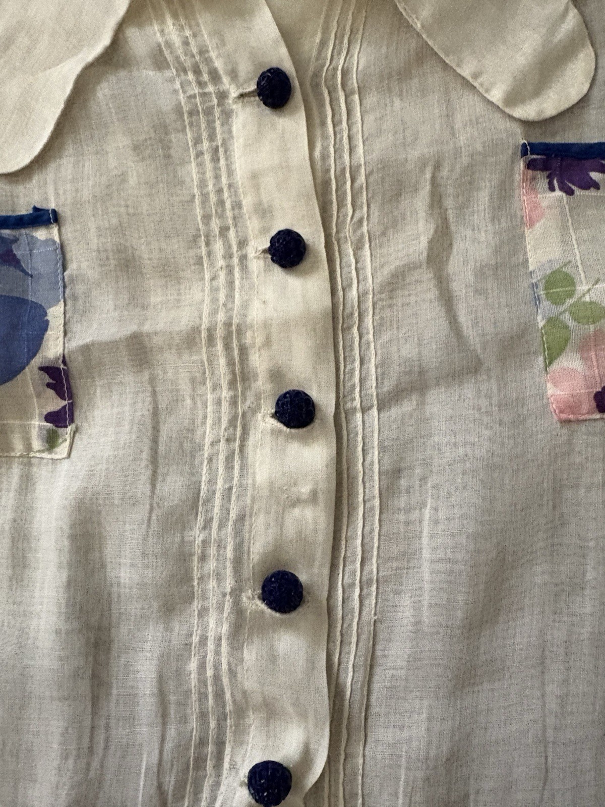 Beautiful 1930s True Vintage Dress Unique Collar And Buttons