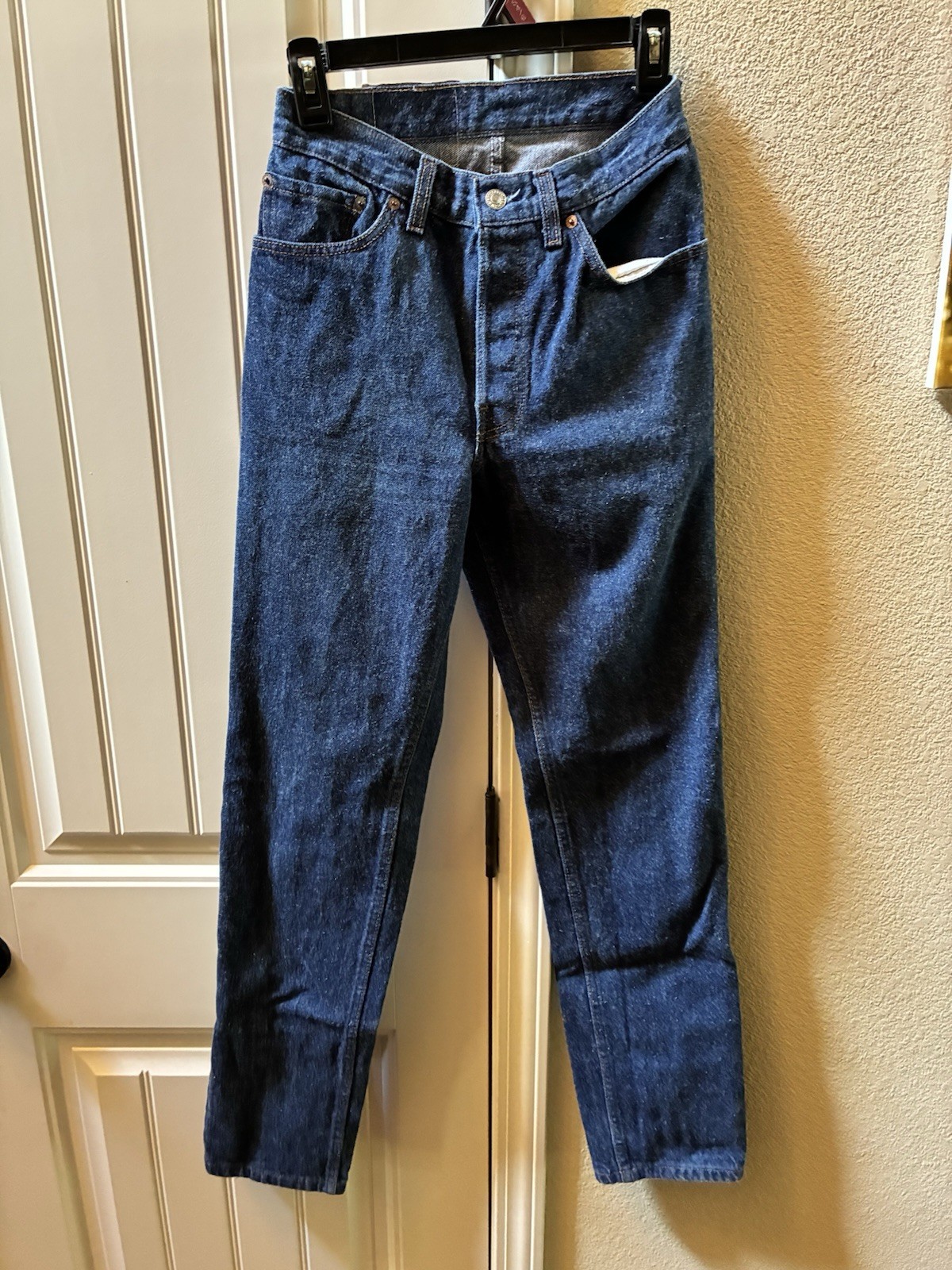 Vintage 80’s Women’s Levi’s 501 Button Fly Jeans-Made in USA 27×31 (W9) USA
