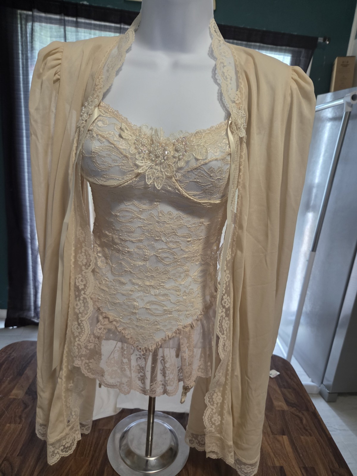 Vtg Petra Fashions SM Cottagecore CORSETTED LINGERIE IVORY GARTER ROBE SEXY