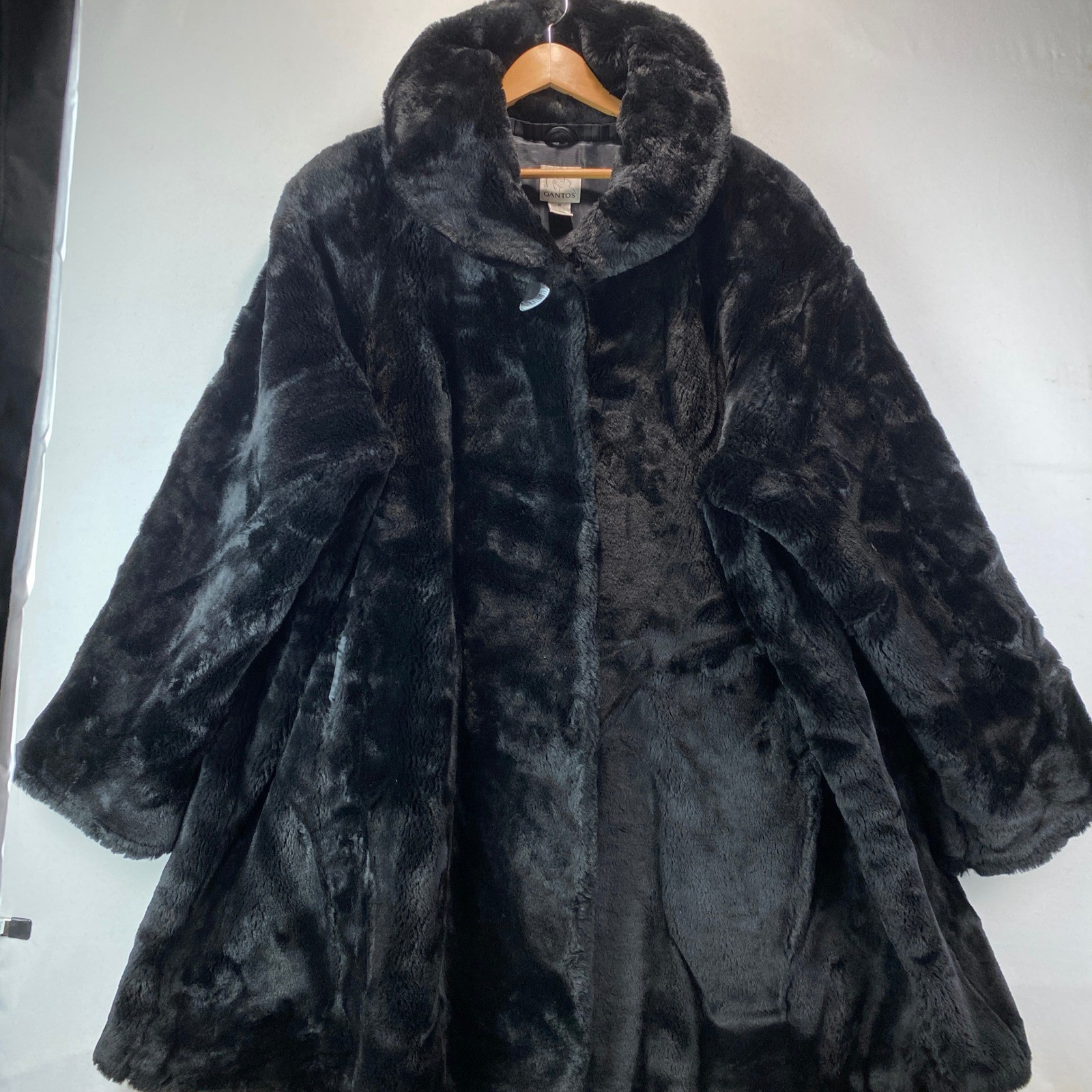 Gantos Faux Fur Swing Coat Women M/L Black Heavyweight Portrait Collar Plush