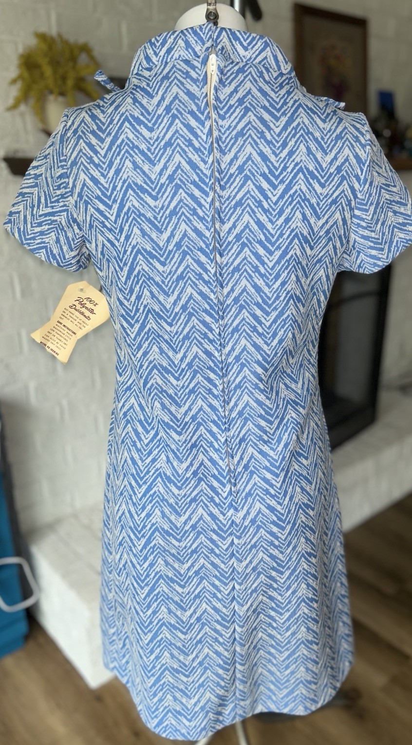 Vintage Double Knit Polyester Dress NOS Blue White Chevron Mod 60S Shift A-line