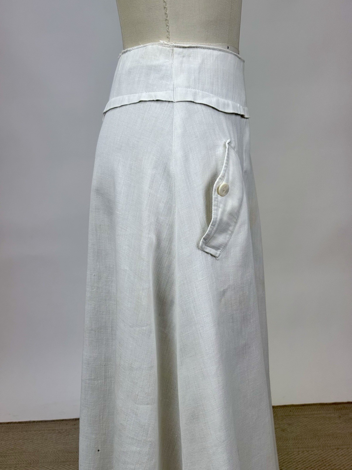 Edwardian 1910s Antique Cotton Skirt White Buttons Snaps Wide Hem Twill Weave