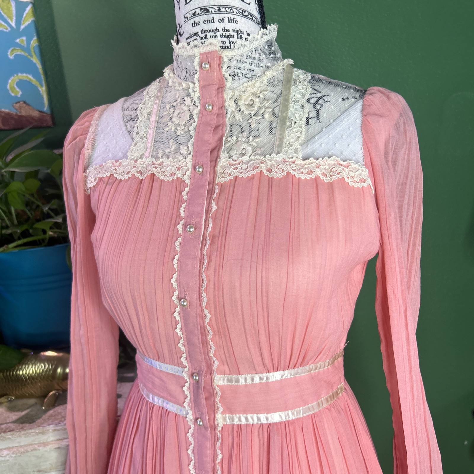 1970s Gunne Sax Pink Prarie Dress Size XS 10 Victorian Revival Country Western