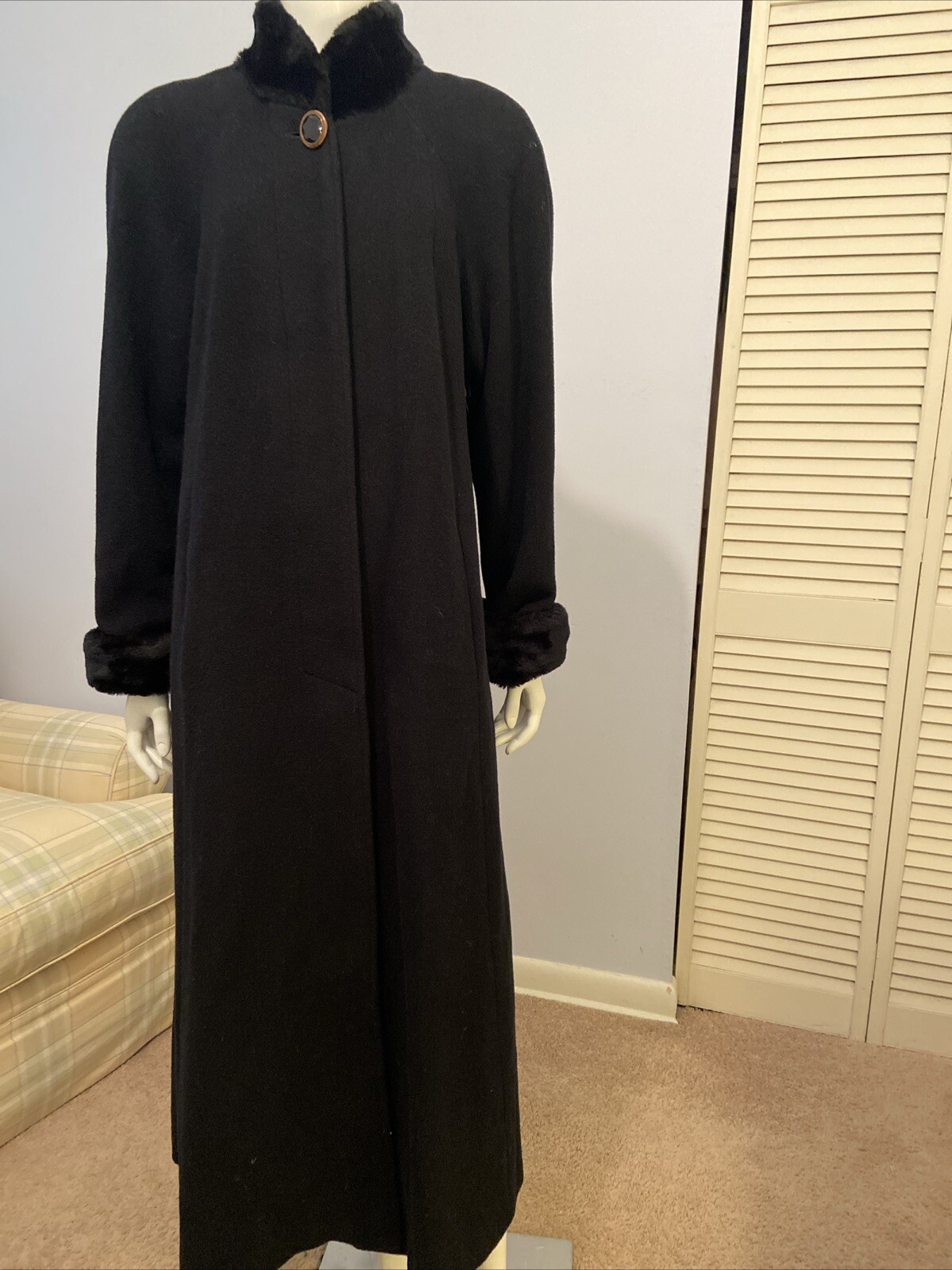 VTG TALBOTS Women’s Glam Long Black Coat Faux Fur Collar & Cuffs Pockets Lined 8