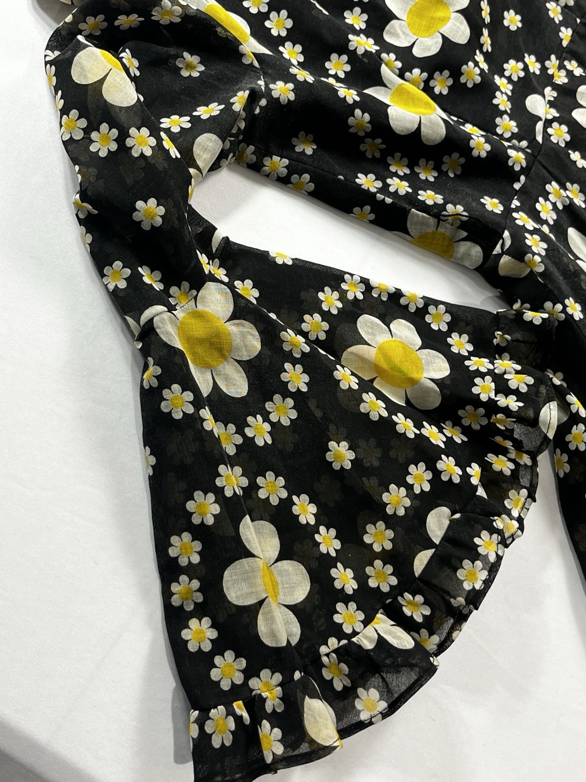 1970s Eve Le Coq California Black Daisy Print Dress | Fit & Flare- Boho- VTG