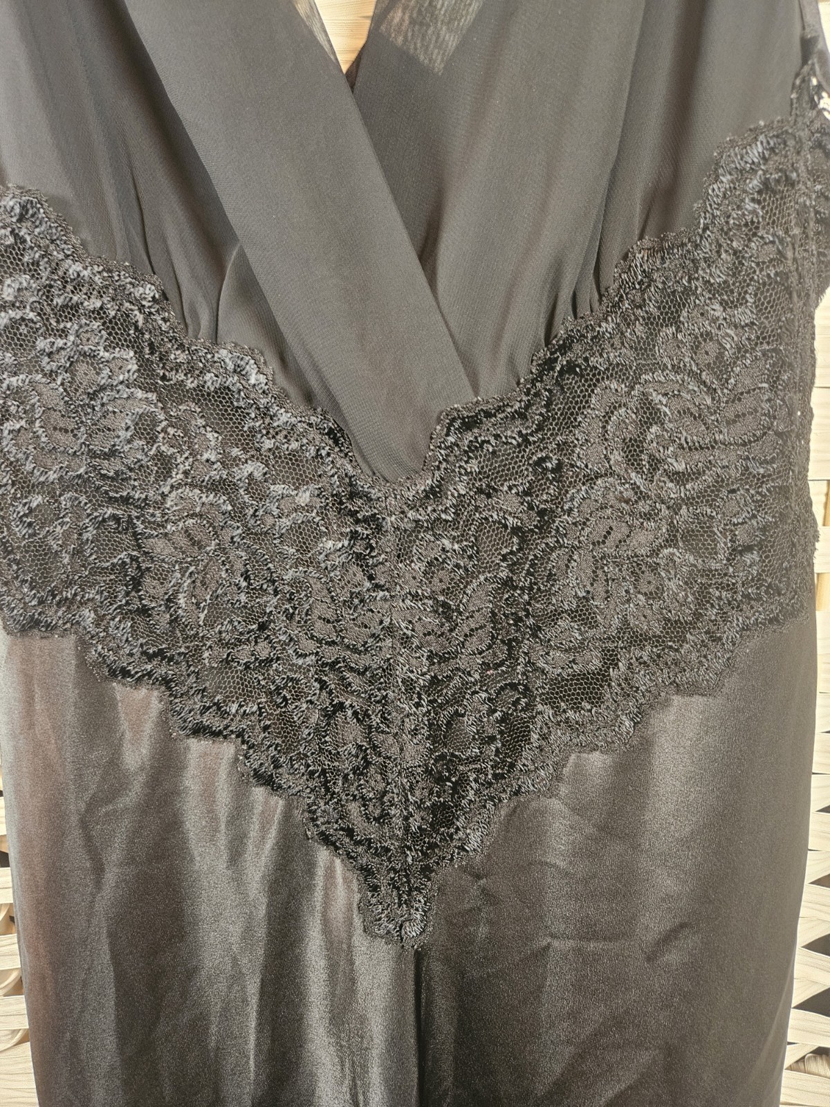 Vintage Victorias Secret Large Satin Nightgown Classic Romantic Glamour Lingerie