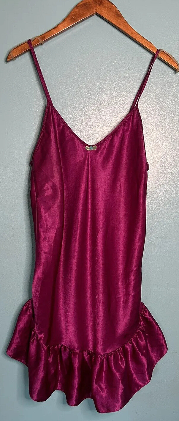 Vtg Nylon Negligee Nightgown purple Satin Sissy Second Skin M Silky Shiny