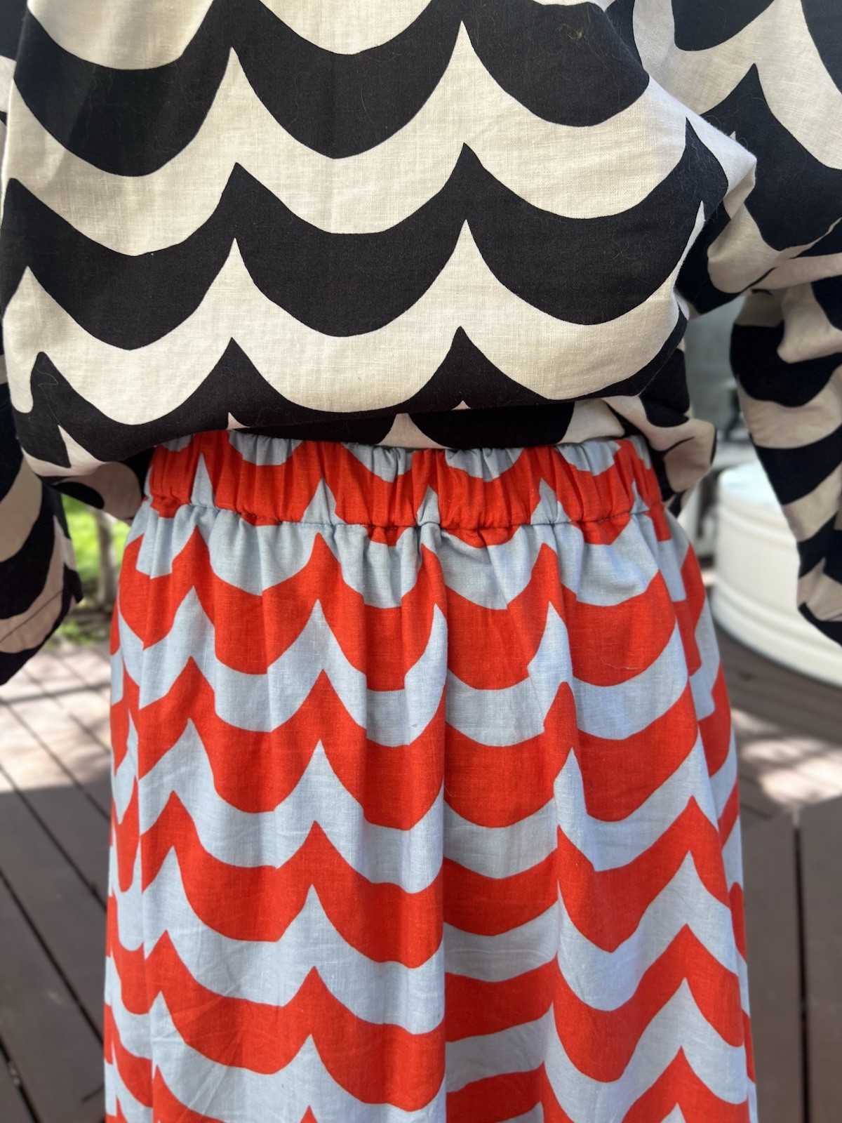 Marimekko x Uniqlo Women’s Wave Pattern Skirt Suit Set S Black White Red Blue