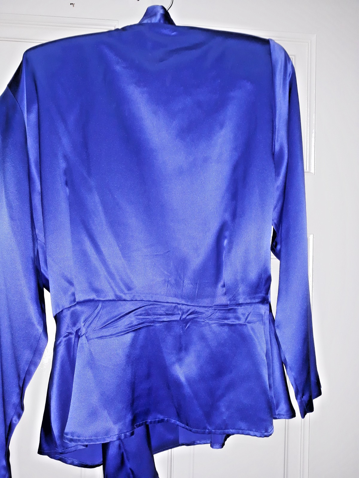 Vintage 80’s Robinsons Sapphire Blue Silk Blouse W Peplum Accent 8
