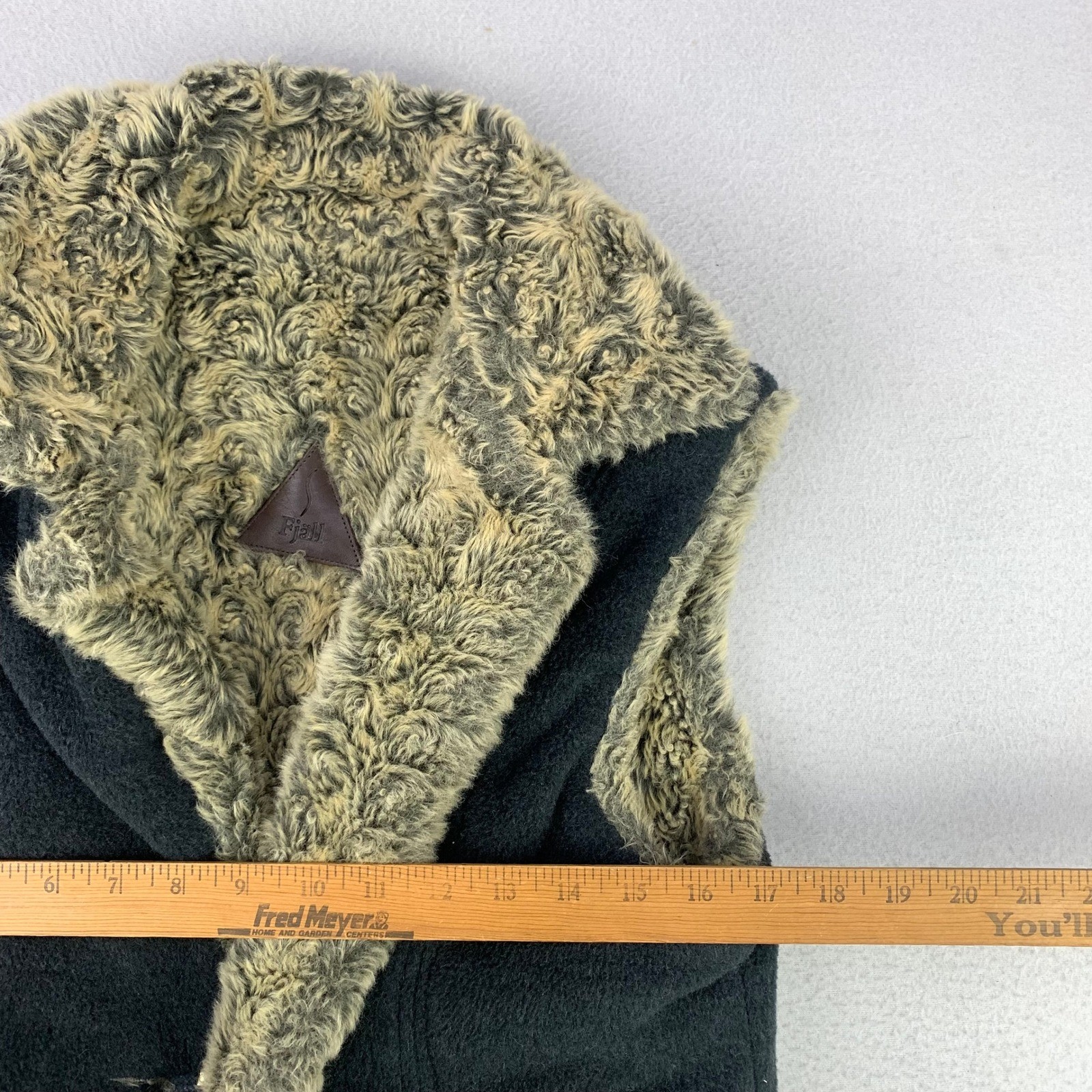 Vintage Sherpa Faux Fur Vest Womens M Y2K Warm Winter Cabincore