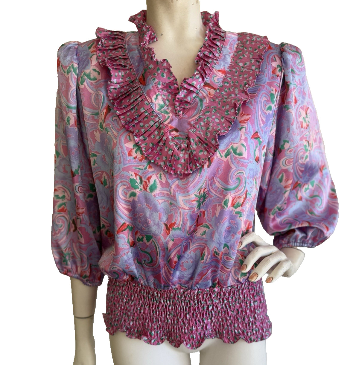 SUSAN FREIS Top VTG Lavender Pink Ruffled Smocked Blouse with tiny flaw Size M