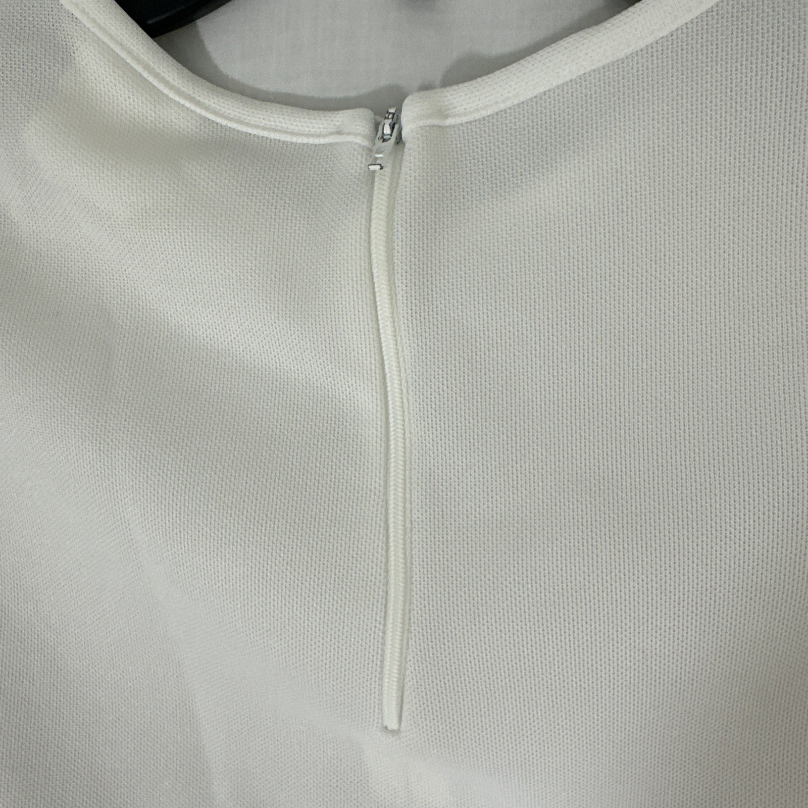 Vtg 70’s Mod Women’s Sport Top *XL/1X 14W/16W Chest White Sleeveless Back Zipper