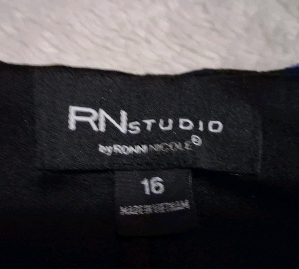 RN Studio Ronni Nicole Purple Floral Lined Knee-length Short Sleeve Size 16