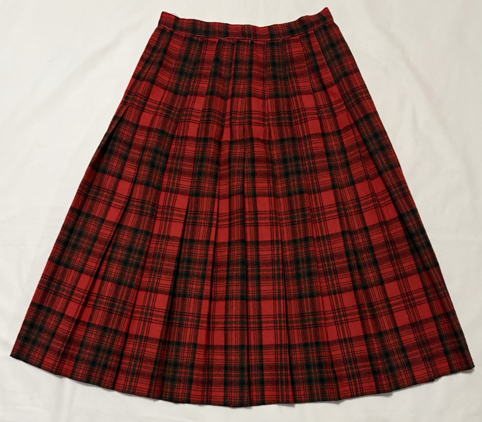 Vintage Prestige of Boston Long Maxi Skirt Red Tartan Wool Size 8 Plaid USA