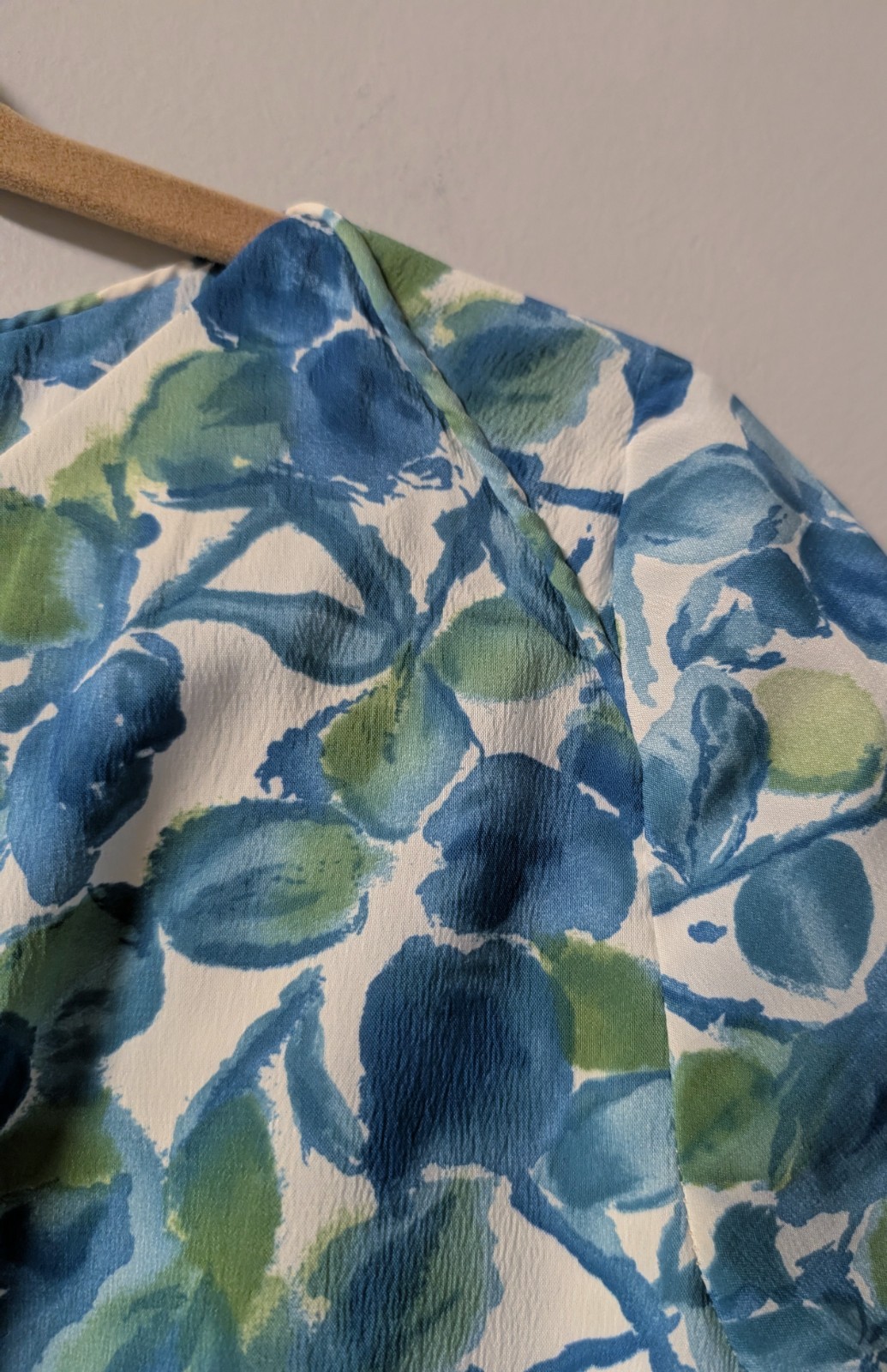 Vintage 60’s Floral Blue White Crepe Pencil Dress Belt Metal Zip S