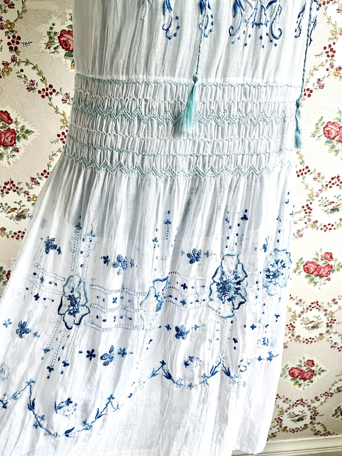 Vintage Dress Flapper 1920 White Cotton Voile Blue Embroidered Hungarian Peasant