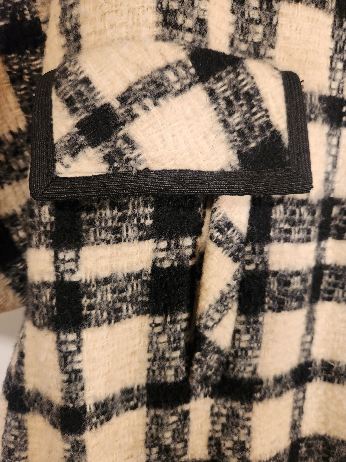 Union Made VTG 1960s White Black Plaid Fur Collar Womens Small Wool Coat #098897