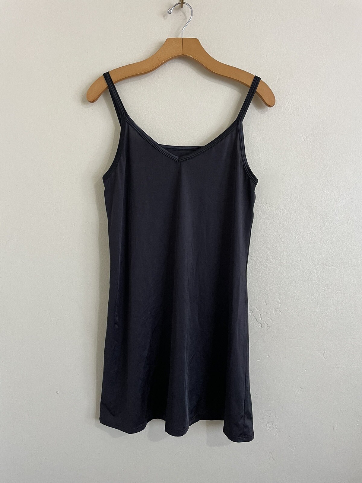 Vintage VANITY FAIR Black Full Slip Size 18″ 36/42 Style 10-158 Lingerie Nightie