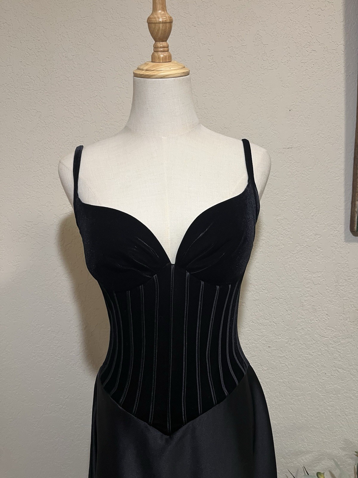 VTG Tadashi Black Corset Y2K 90s Formal Maxi Dress Renaissance Gothic Timeless
