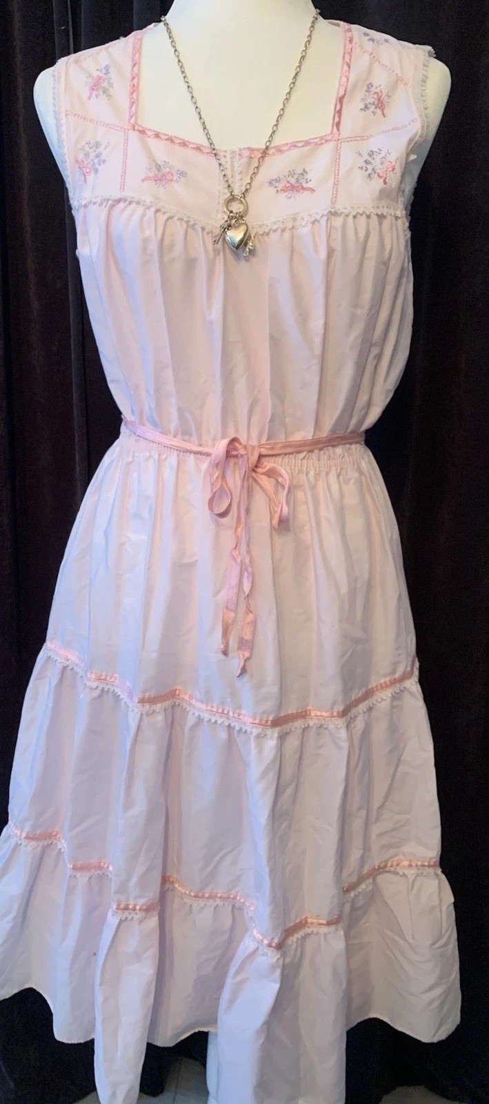 Vintage Shelly Michaels Embroidered Sundress Junior Size 13/14 (Fits like XS)