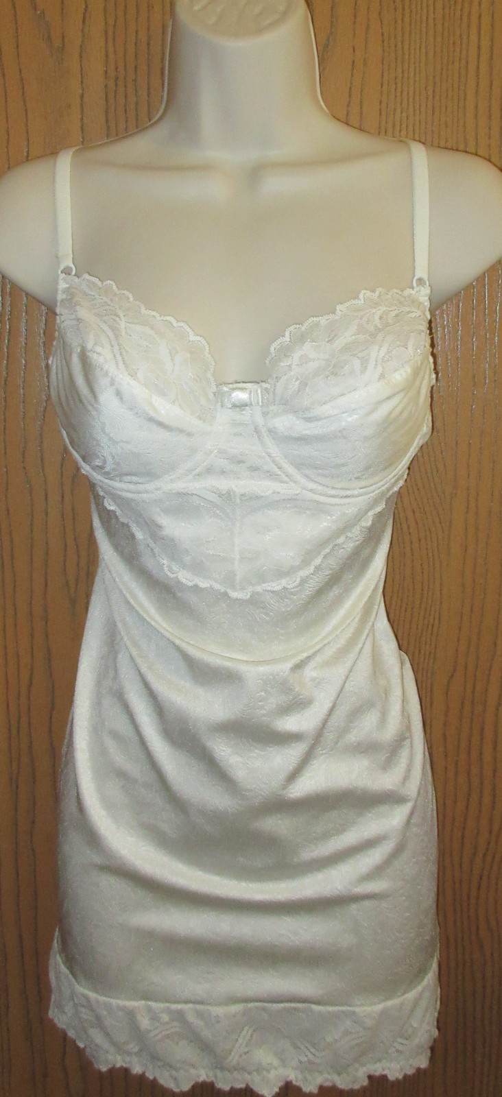 ILUSION IVORY UW balconette lined BRA TOP full slip firm slimmer LACY sz 36 D