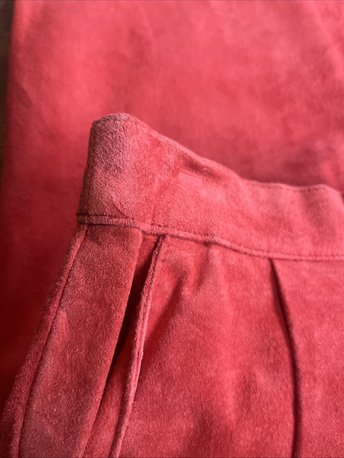 Vintage Toffs Cherry Red Genuine Suede Leather Midi Skirt 10M Old Money Korea