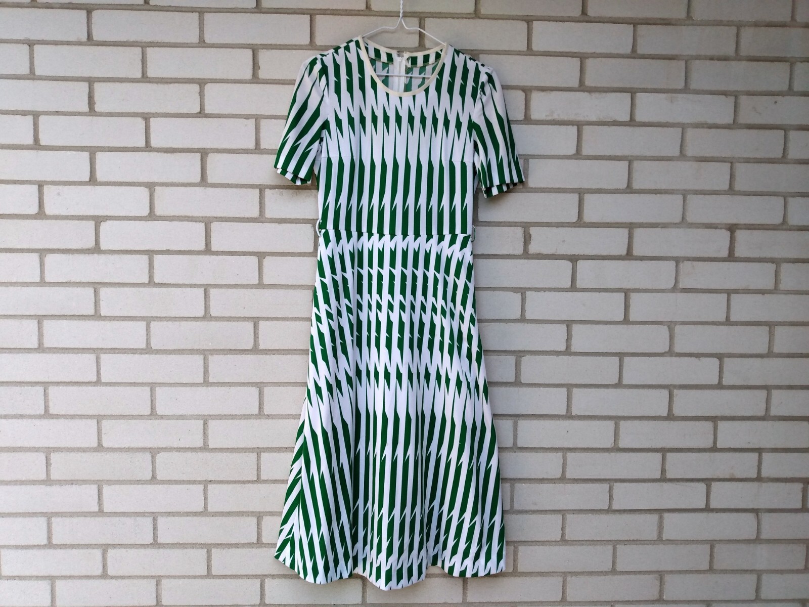 Vintage Dress Green White Vertical Geometric Stripes 32″B 27″W Retro 60s 70s