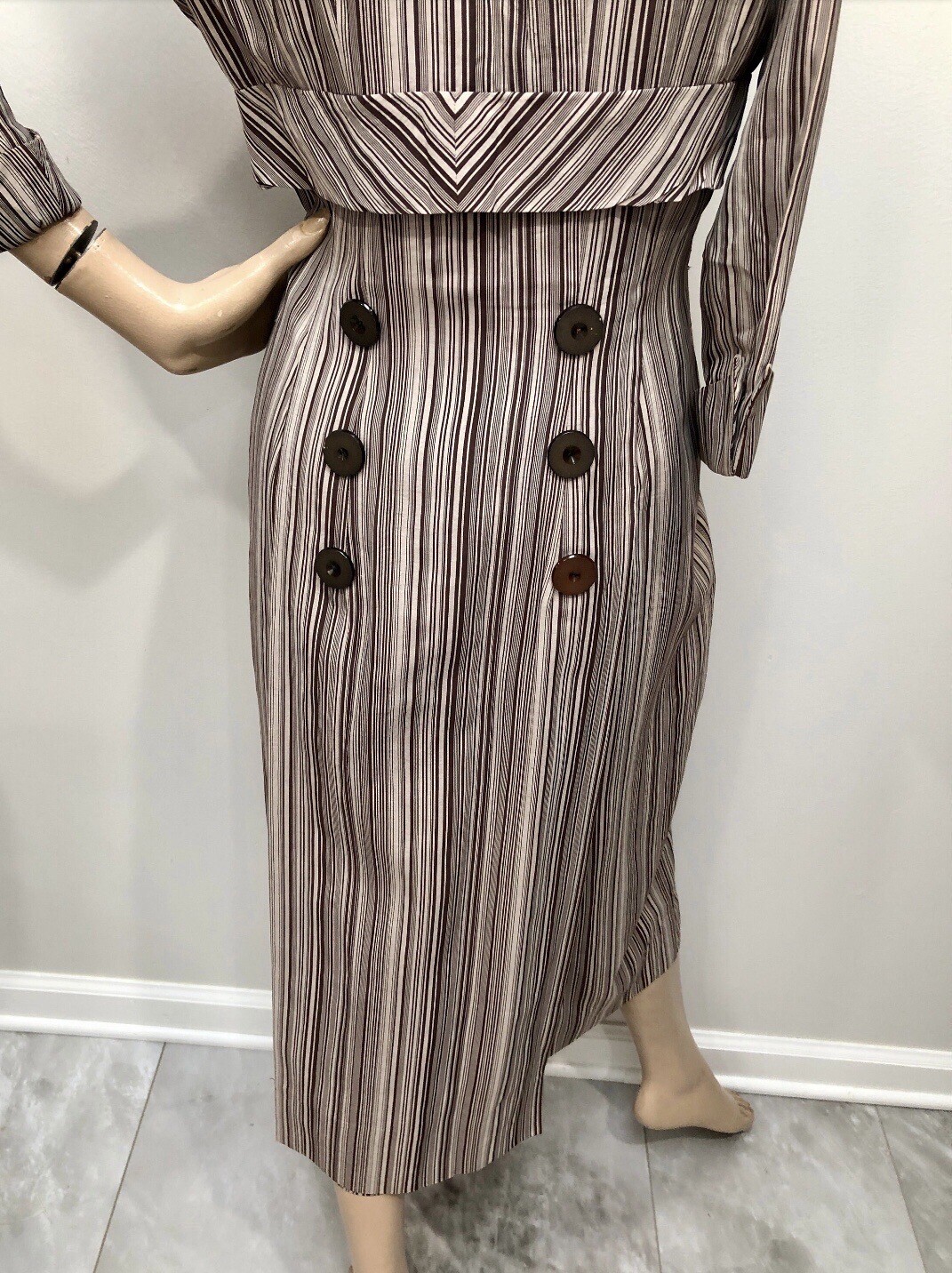 VTG 1950s PAUL SACHS ORIGINAL Rayon STRIPED WIGGLE DRESS w/TAIL at Back *SMOKIN