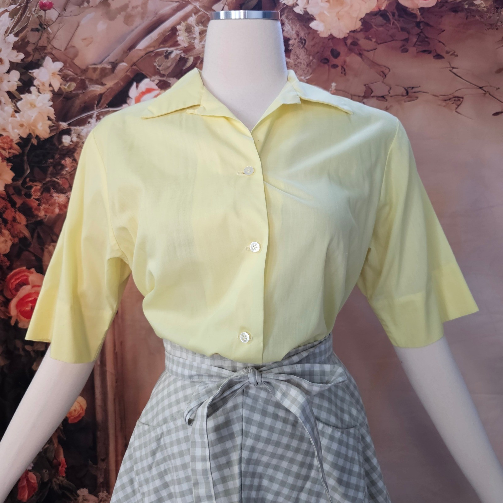 Vintage 1960s Yellow Button Down Blouse Short Sleeve Dacron Cotton Shirt Size 38